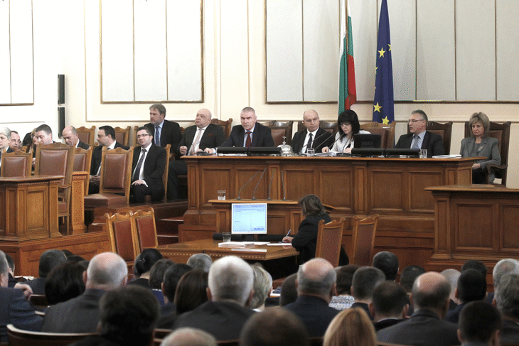 Парламентът отхвърли вота на недоверие към правителството, внесен от ПГ на "БСП за България"