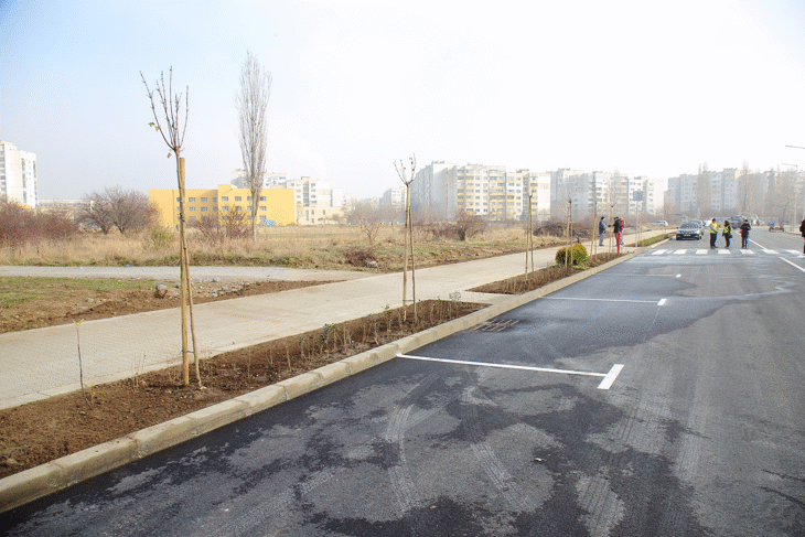 Възстановено е движението по ул. Обиколна в район Искър