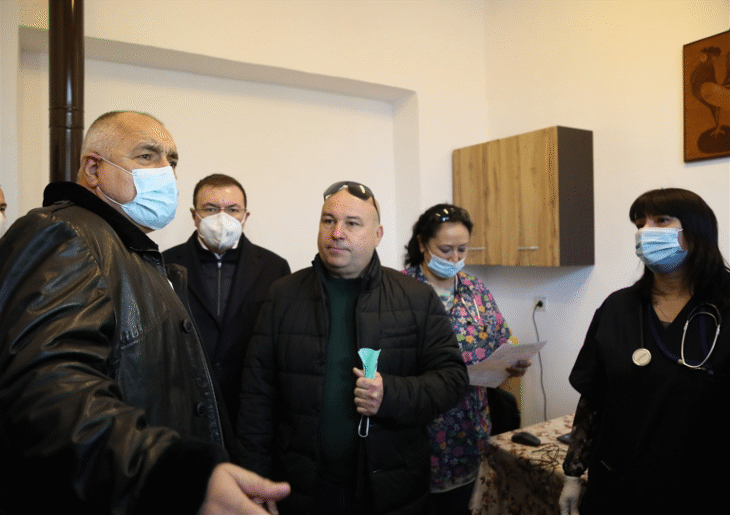 Премиерът Борисов в хасковското село Малево: Полагаме денонощни усилия, за да запазим нормалния начин на живот на гражданите в пандемията
