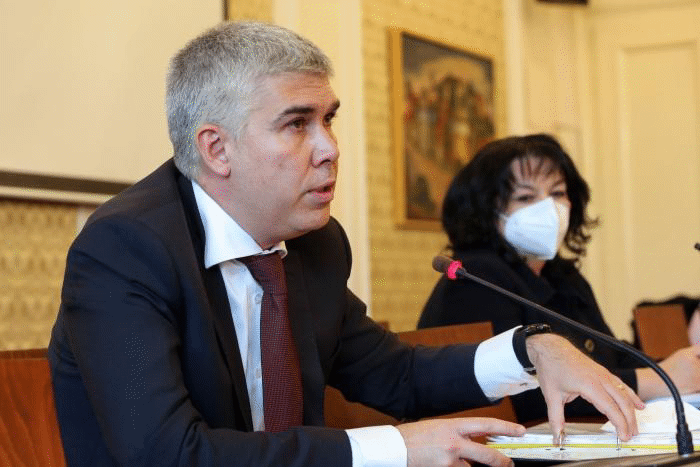 „Биволъ“ проследи Балканския поток от лъжи на Теменужка Петкова
