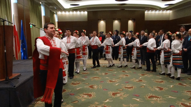 Арии, фолклор и възрожденски песни звучат във Варшава за Трети март