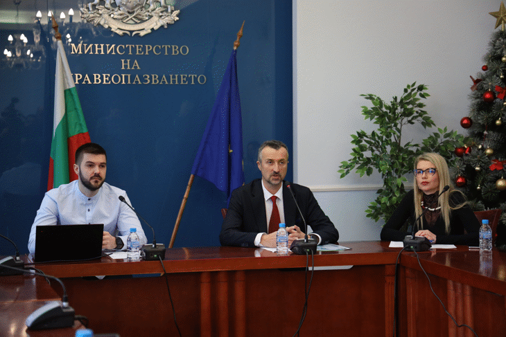 Родителите вече имат достъп до електронните здравни досиета на децата си