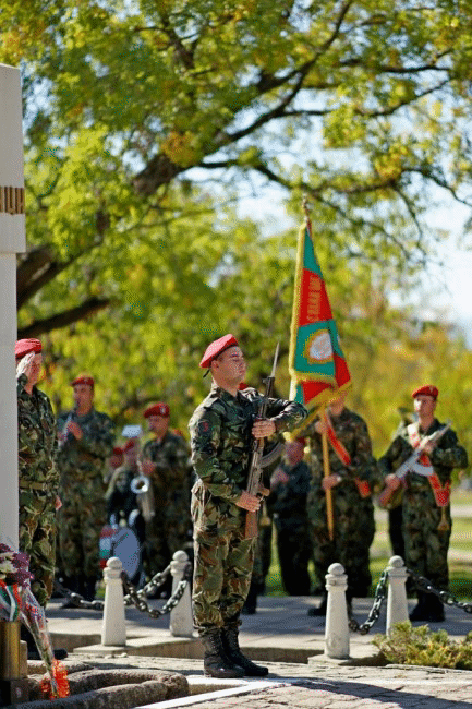 Военнослужещи от Стрямската механизирана бригада почетоха днес паметта на загиналите воини от 28-и Стремски пехотен полк
