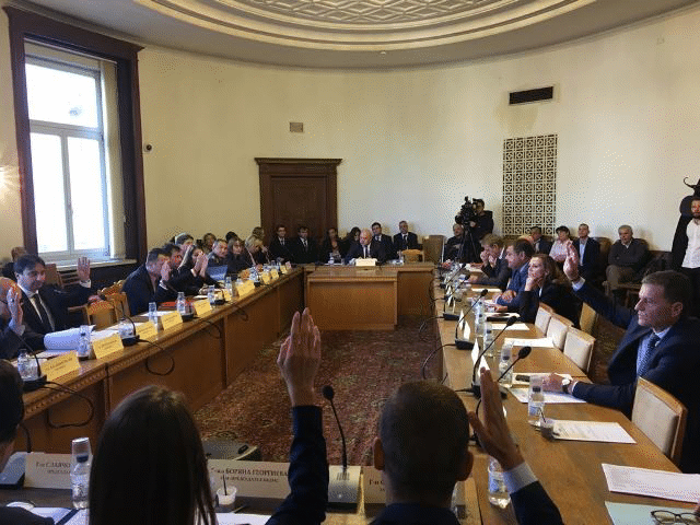 Проектът за нов ЗФВС влиза за гласуване в НС, петте свързани парламентарни комисии го подкрепиха