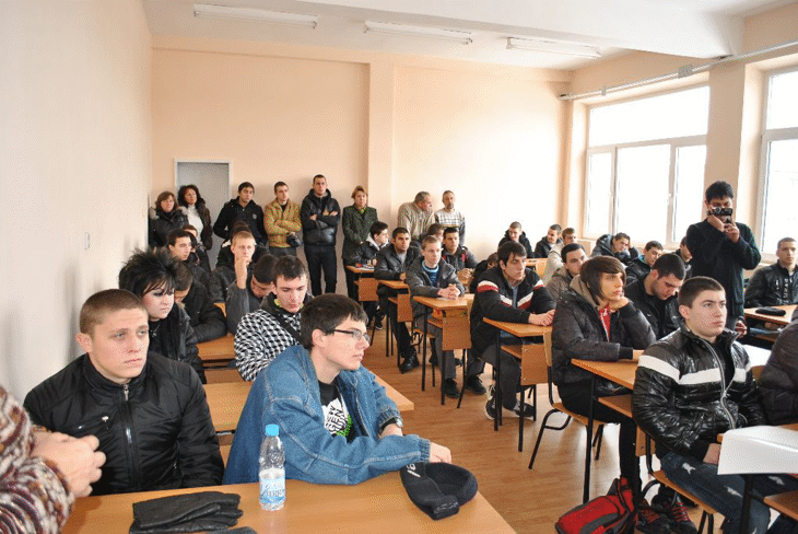 ЧЕЗ раздава стипендии на дванадесетокласници в пет училища в Западна България