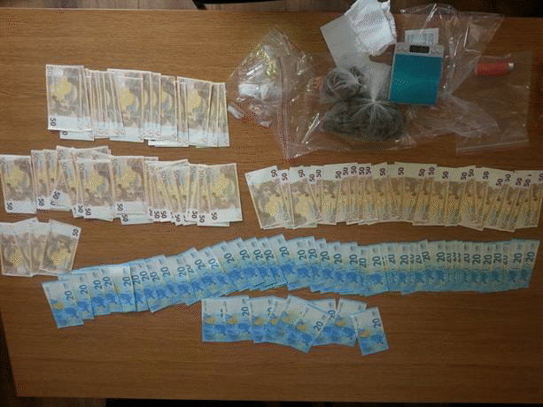Голямо количество наркотици задържаха служители на РУ - Приморско
