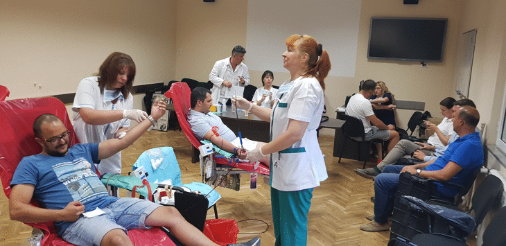 30 човека дариха кръв за докторката, която е в Централна реанимация на "Пирогов" след падане от 7 етаж