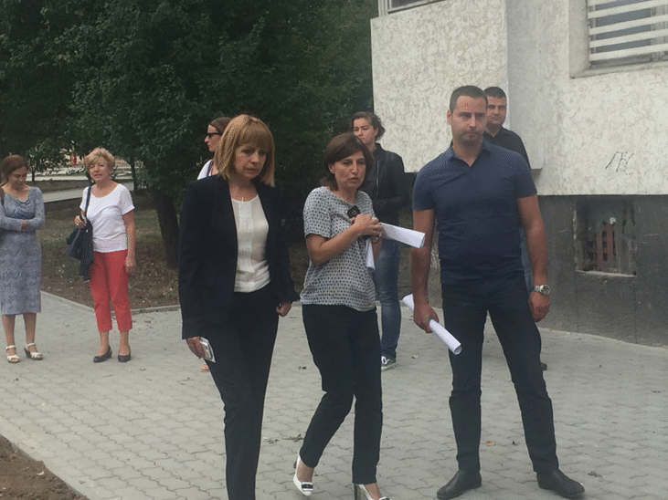 Фандъкова: Изграждаме цялостна реконструкция на междублокови пространства в кварталите