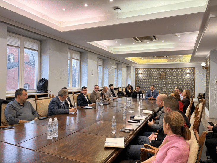 Васил Терзиев обсъди с Камарата на строителите и представители в бранша възможности за реализиране на инициативата „Училището - сърцето на квартала“