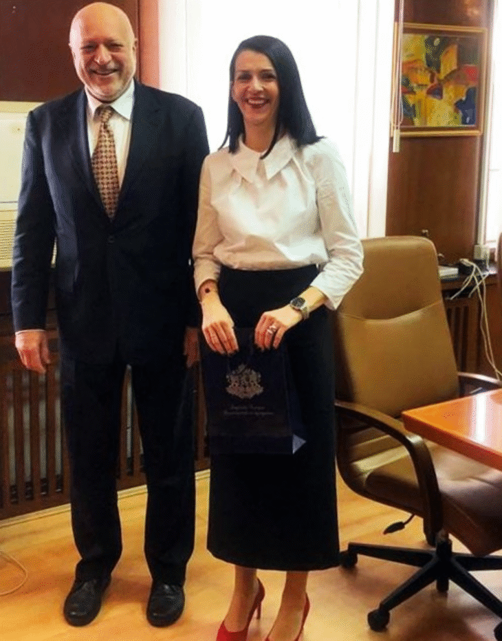 Българският Министър На Културата Велислав Минеков Се Срещна В Скопие С Колегата Си От Република Северна Македония Бисера Костадинова – Стойчевска