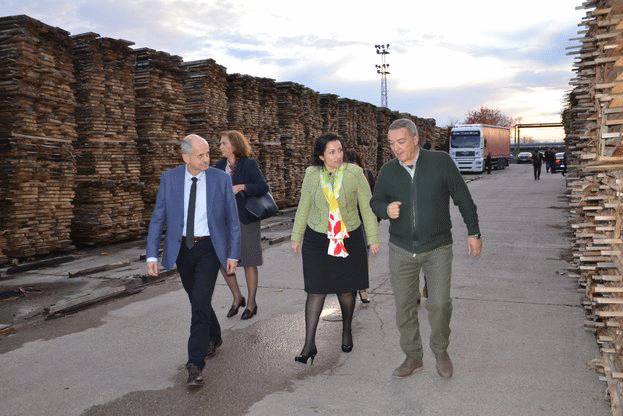 Министър Танева: В над 4 хил. предприятия за преработка на дървесина ще бъде внедрен електронен дневник от 1 януари 2017 г.