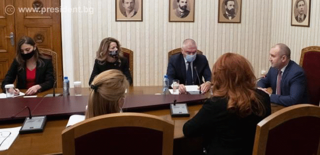 Президентът: България стигна до тук заради празни декларации на всички нива