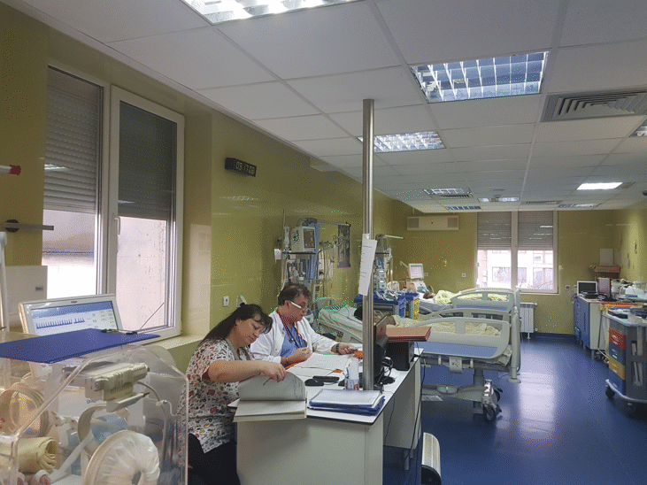 Лекуват по световен страндарт детето, което пострада при ПТП в Сандански