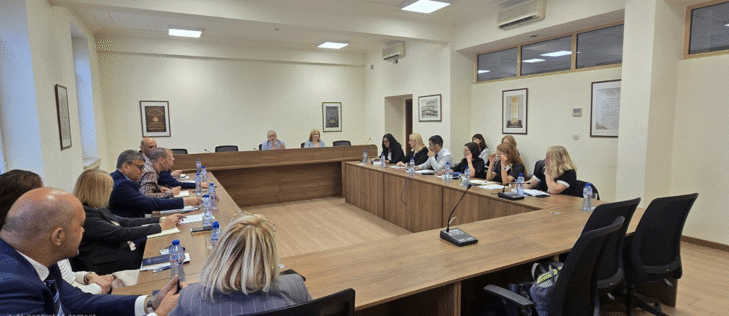 В КОНПИ се проведе двудневно обучение и дискусия с конституционния съдия Борислав Белазелков