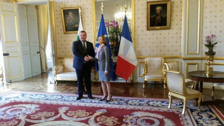 Предизвикателствата пред сигурността на Балканския регион обсъдиха днес министрите на отбраната на България и Франция  Красимир Каракачанов и Флоранс Парли