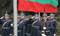 МО