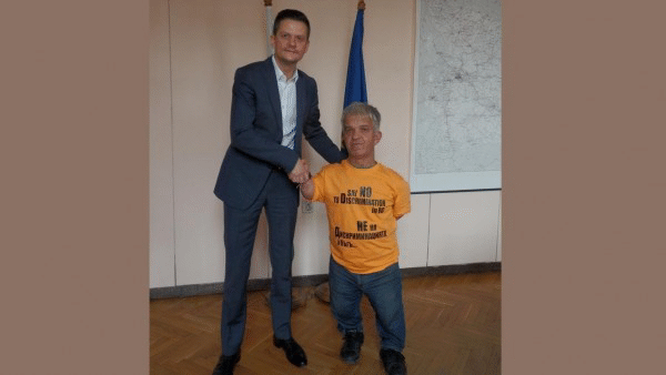 КЗП подкрепя малките хора като уязвима група потребители