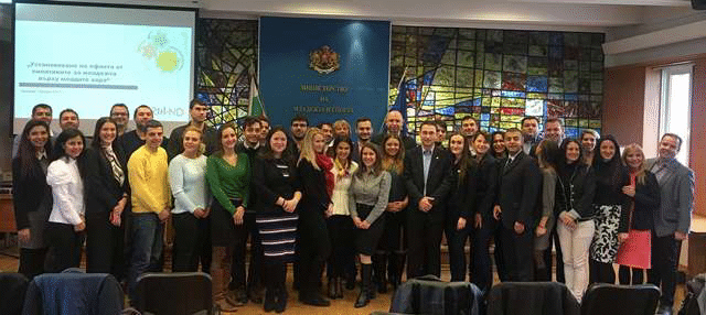 Зам.-министър Ваня Колева ръководи първото заседание на Обществения съвет по въпросите на младежта