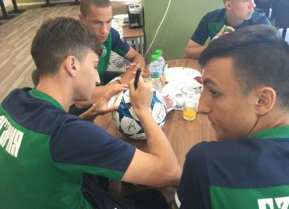 Националите на България U19 в подкрепа на малката Йоана