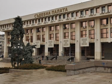 По искане на Окръжна прокуратура-Бургас бе взета мярка за неотклонение „задържане под стража“ спрямо И.М., обвинен в принуда