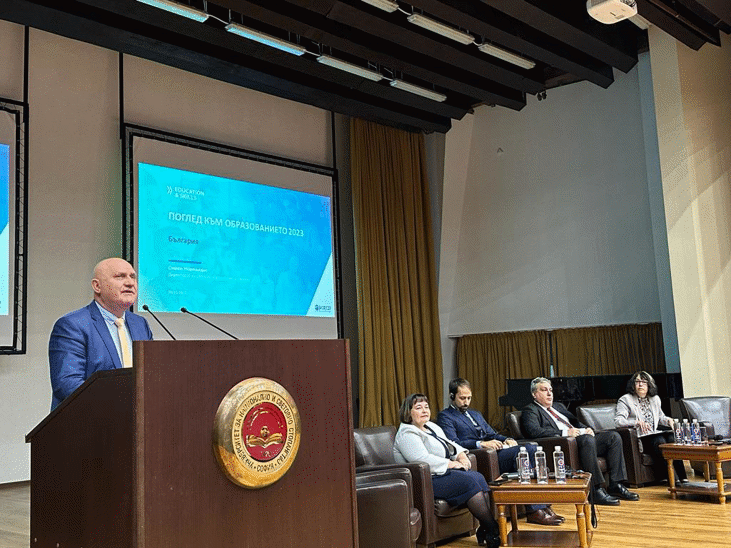 За Първи Път България Е Включена В Годишния Доклад На Оиср - „Поглед Върху Образованието“